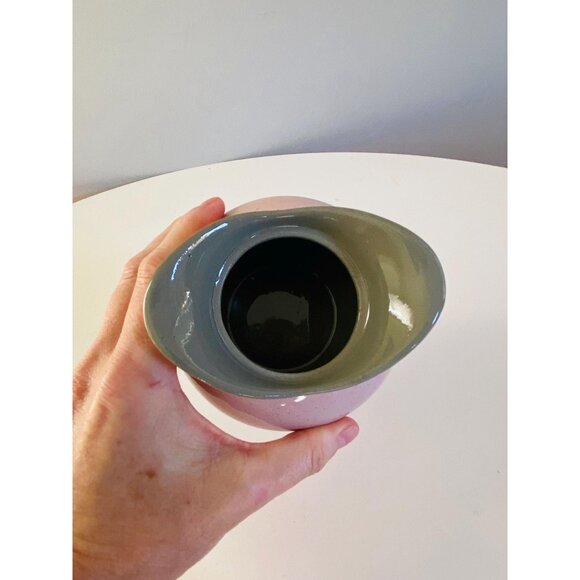 Vintage Harkerware Creamer and Sugar Bowl, Shell Pink Harkerware Stoneware, MCM - Picture 8 of 10